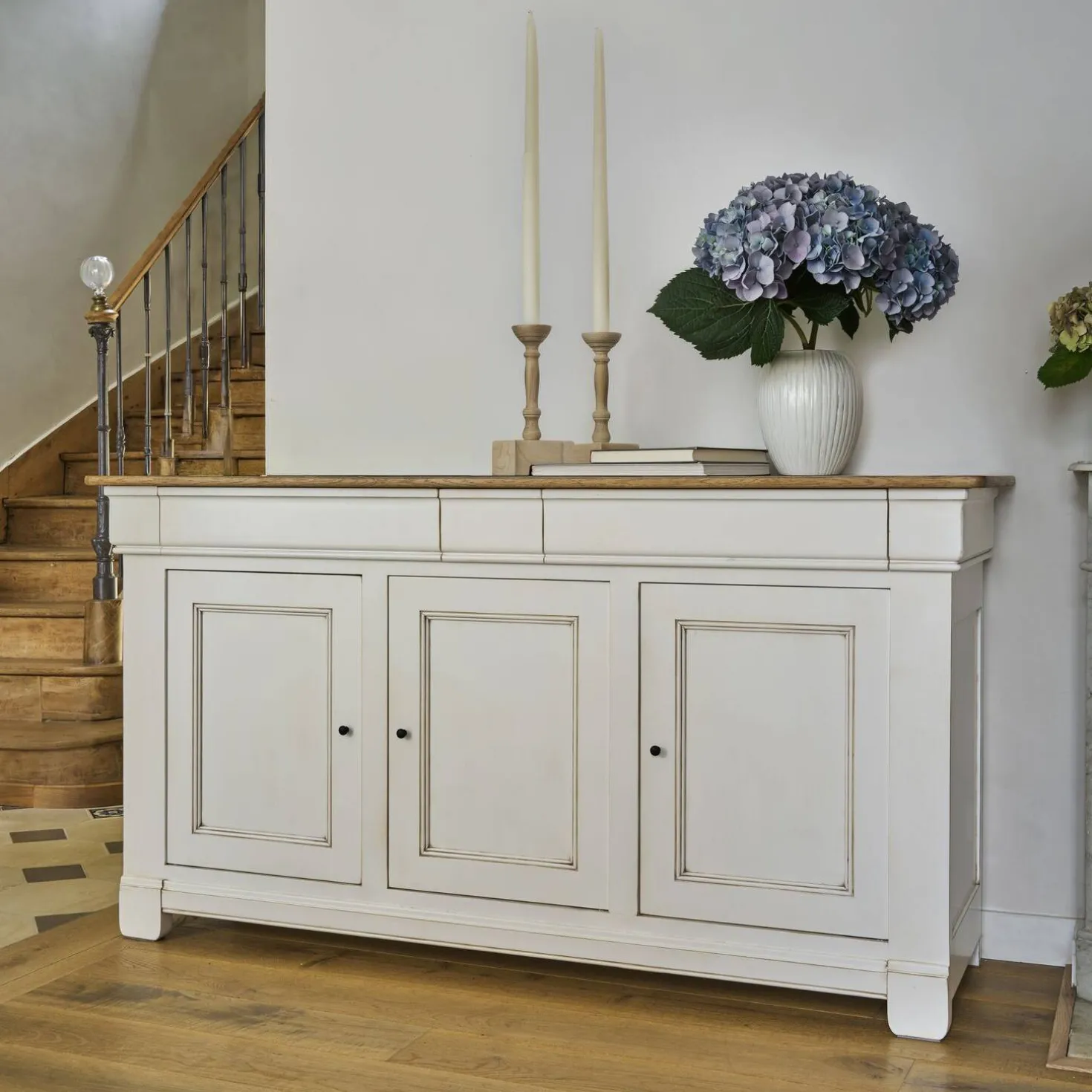 Buffet bois massif 3 portes 3 tiroirs 190 cm Embellie