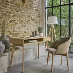 Chaise avec accoudoirs pieds bois Maud