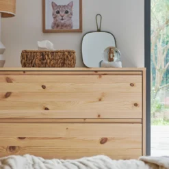 Commode pin massif 3 tiroirs Elie