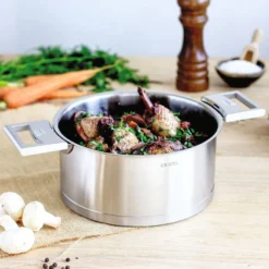 CRISTEL Casserole/faitout Strate amovible - 24 cm