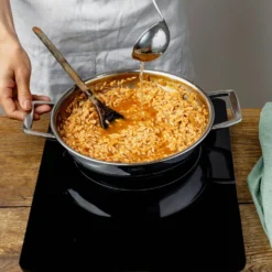 CRISTEL Sauteuse inox 5-ply 2 anses avec couvercle en verre CASTEL PRO