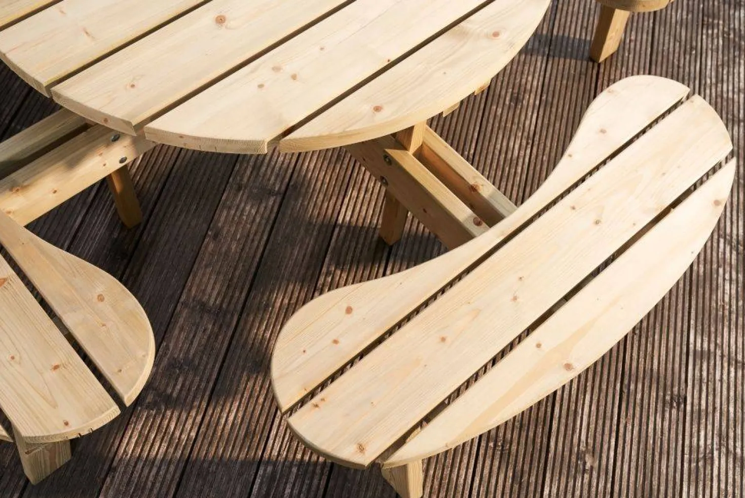 EKJU Table pique-nique ronde en Bois Edgar