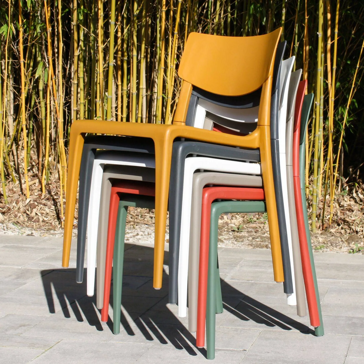 EZPELETA Lot de 2 Chaises Empilables Town