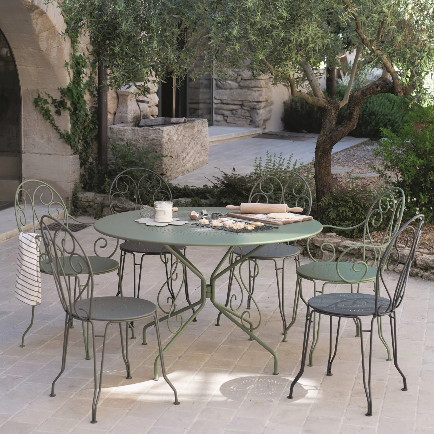 FERMOB Lot de 2 Chaises Empilables Montmartre en Acier