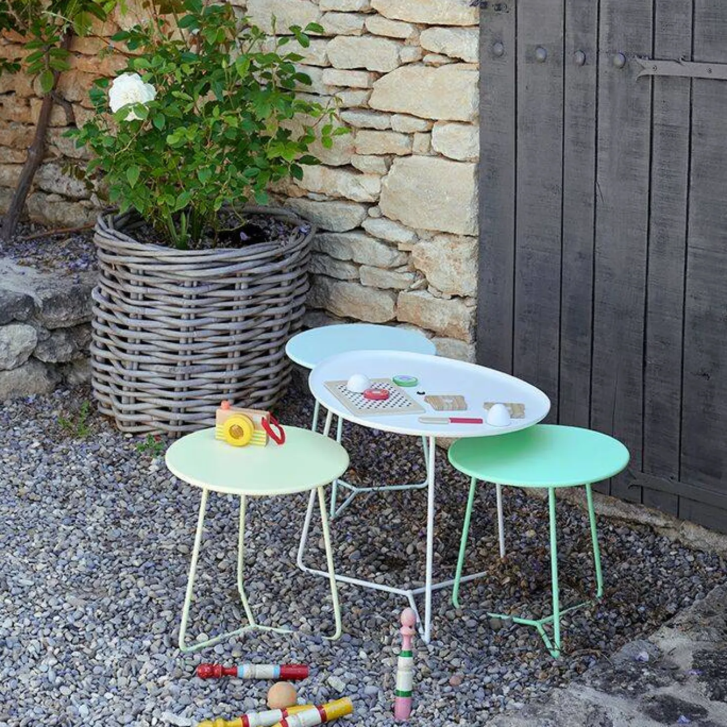 FERMOB Table Basse Ronde Hauteur 45 cm Cocotte en Acier