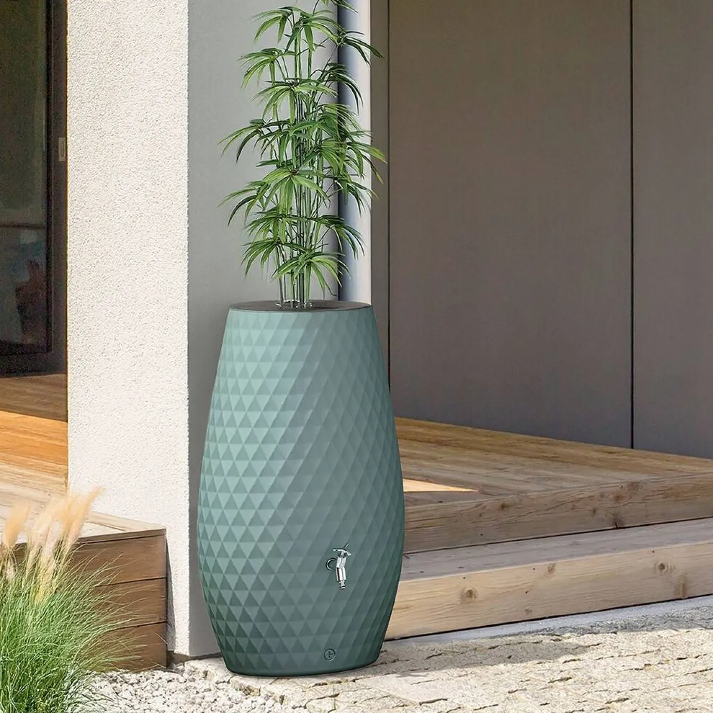 GARANTIA Récupérateur d'eau Triagon avec bac à fleurs et accessoires 230L, Triagon