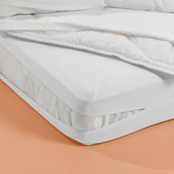 Housse anti punaises de lit anti acariens