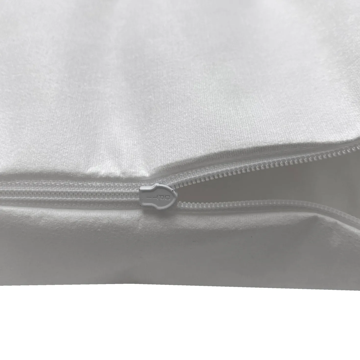 Housse oreillers anti punaises de lit anti acariens