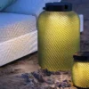 LES JARDINS LOLIE - Lampion lesté à poser H 20 cm solaire & rechargeable 200 LM maille OLIVE
