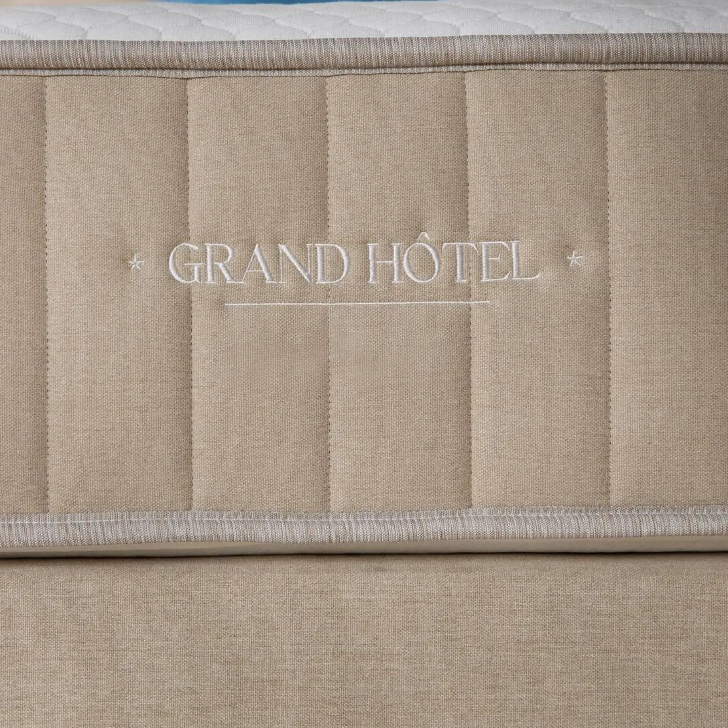 Matelas ressorts ensachés 28 cm Grand Hôtel