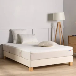 Matelas roulé mousse haute résilience avec mémoire de forme 25 cm Claire