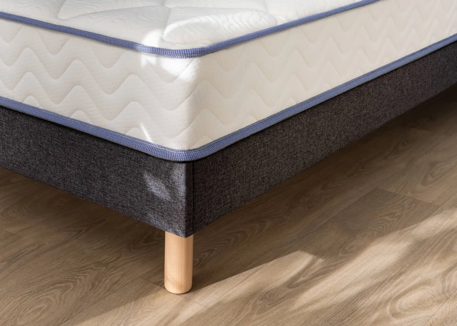 MERINOS Matelas ressorts ensachés 23 cm Sweety