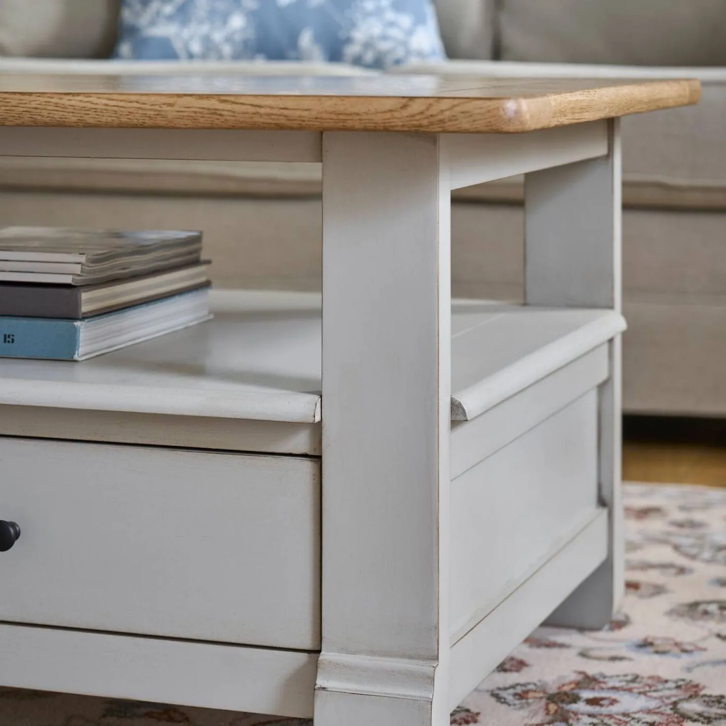 Table basse bois massif 2 tiroirs Embellie