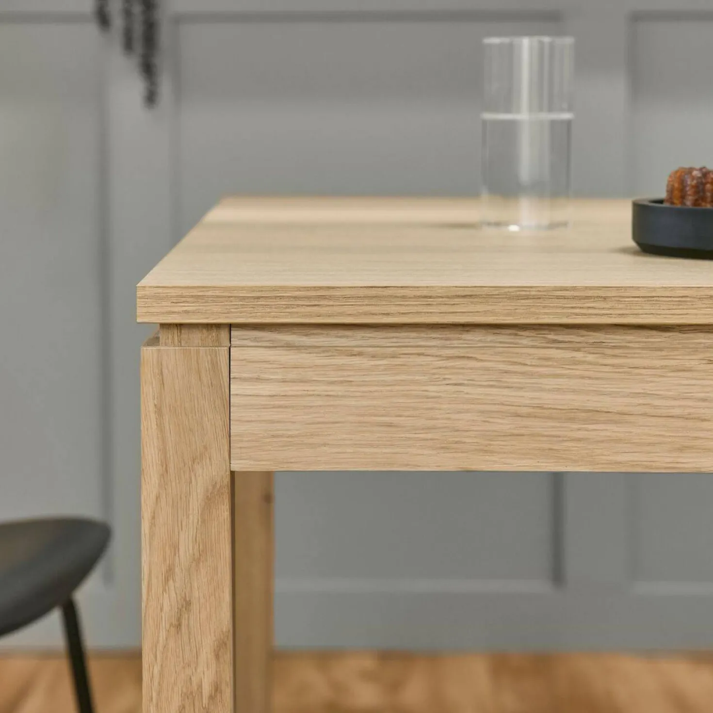 Table à manger rectangulaire extensible décor bois 8 à 10 personnes Simon