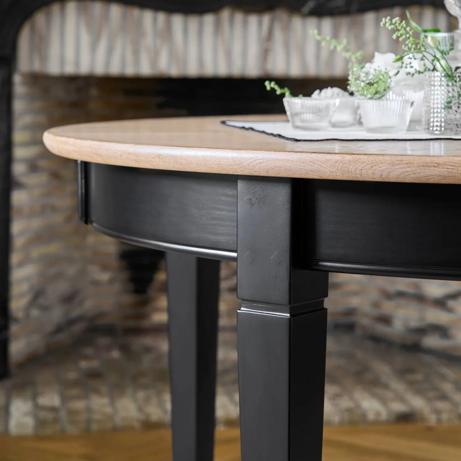 Table à manger ronde extensible bois massif 4 à 8 personnes Embellie