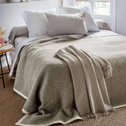 TOISON D'OR Couverture 100% pure laine vierge sans teinture Pastorale